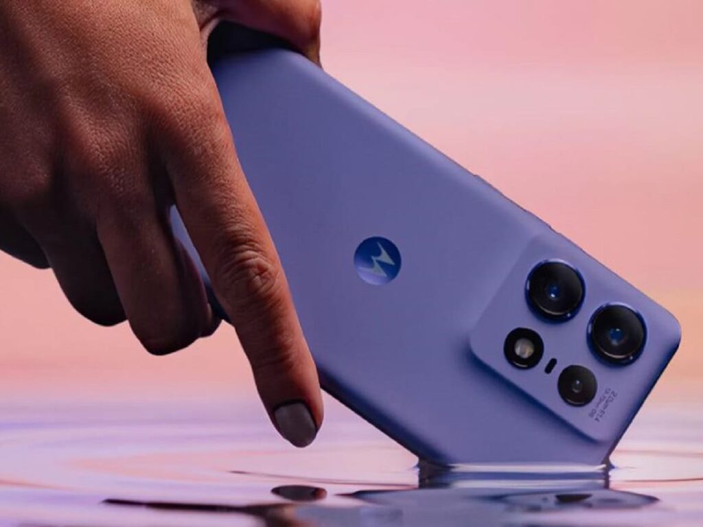 Motorola Edge 50 ultra smartphone 2024: जाने पूरी बात 4 Motorola Edge 50 ultra