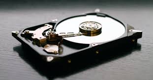 Hard Disk Drive: सस्ते में मिल रहे है External Hard Disk, साल खत्म होने से पहले लपक लीजिये यह डील 1 Hard Disk Drive: सस्ते में मिल रहे है External Hard Disk, साल खत्म होने से पहले लपक लीजिये यह डील