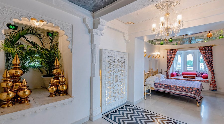 Best Hotels in Udaipur for a Memorable Stay in the City of Lakes 5 Best Hotels in Udaipur for a Memorable Stay in the City of Lakes